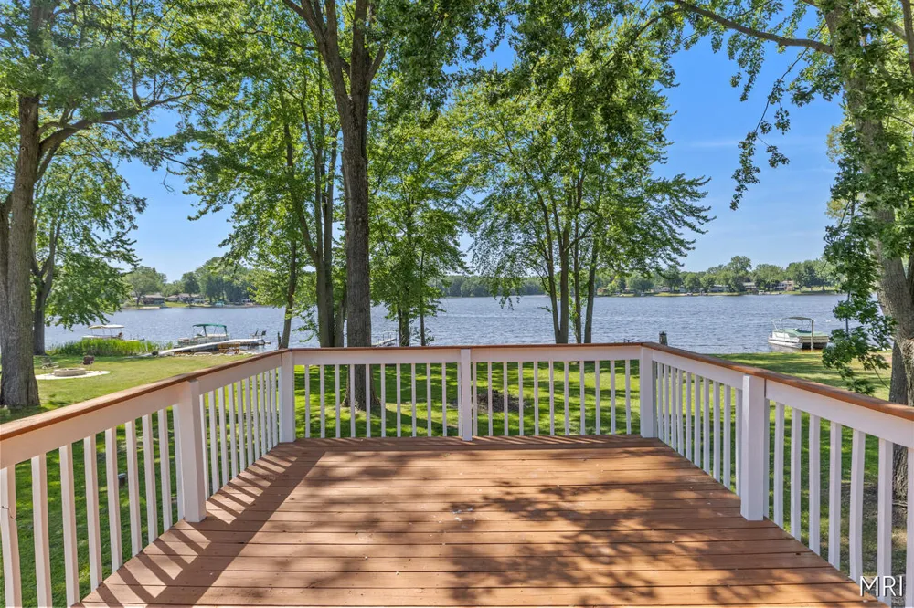 8303 Cowan Lake Drive NE Grattan Township, MI 49341