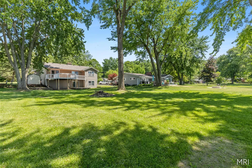 8303 Cowan Lake Drive NE Grattan Township, MI 49341