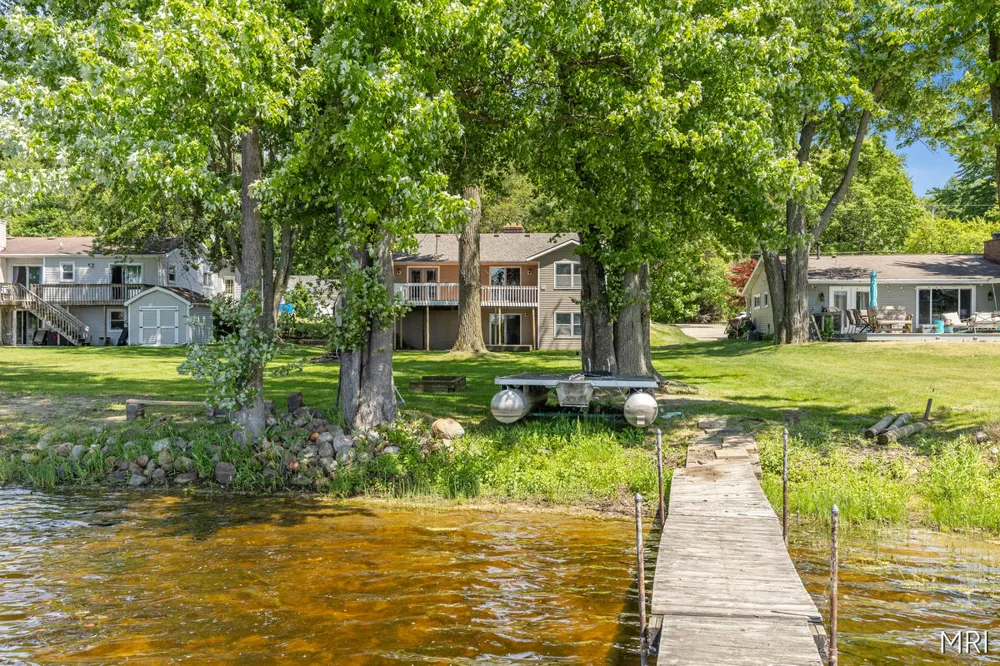 8303 Cowan Lake Drive NE Grattan Township, MI 49341