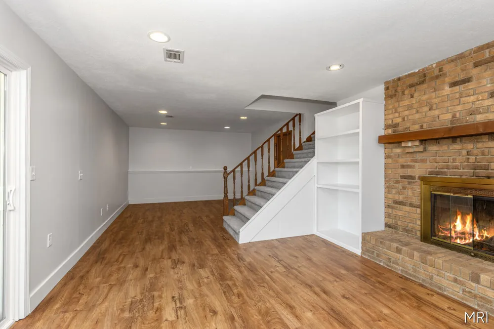 8303 Cowan Lake Drive NE Grattan Township, MI 49341