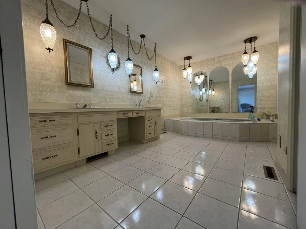 1111 Lake Pleasant Road Adams Township, MI 49242
