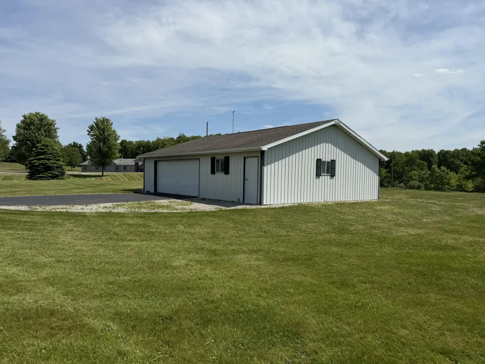 1111 Lake Pleasant Road Adams Township, MI 49242