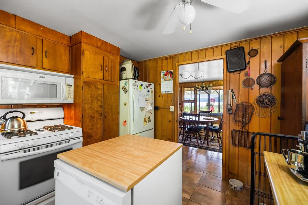 8370 Lake Of The Woods Road Custer Township, MI 49615