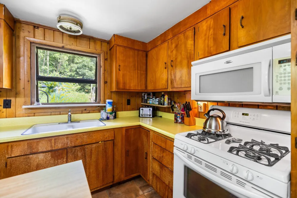8370 Lake Of The Woods Road Custer Township, MI 49615