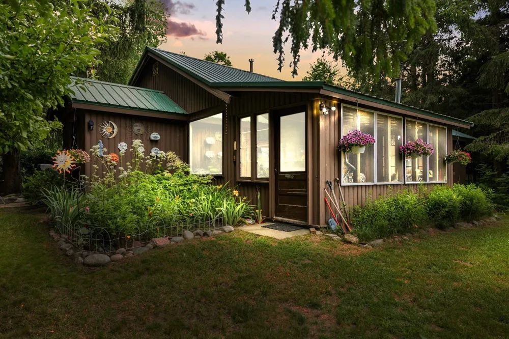8370 Lake Of The Woods Road Custer Township, MI 49615