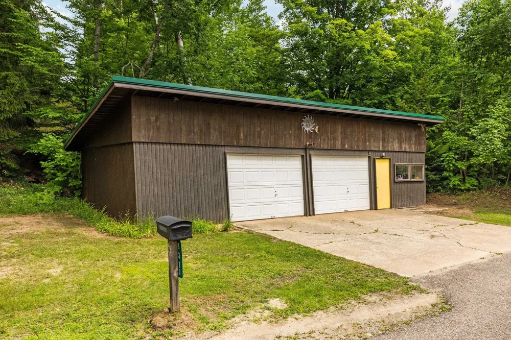 8370 Lake Of The Woods Road Custer Township, MI 49615