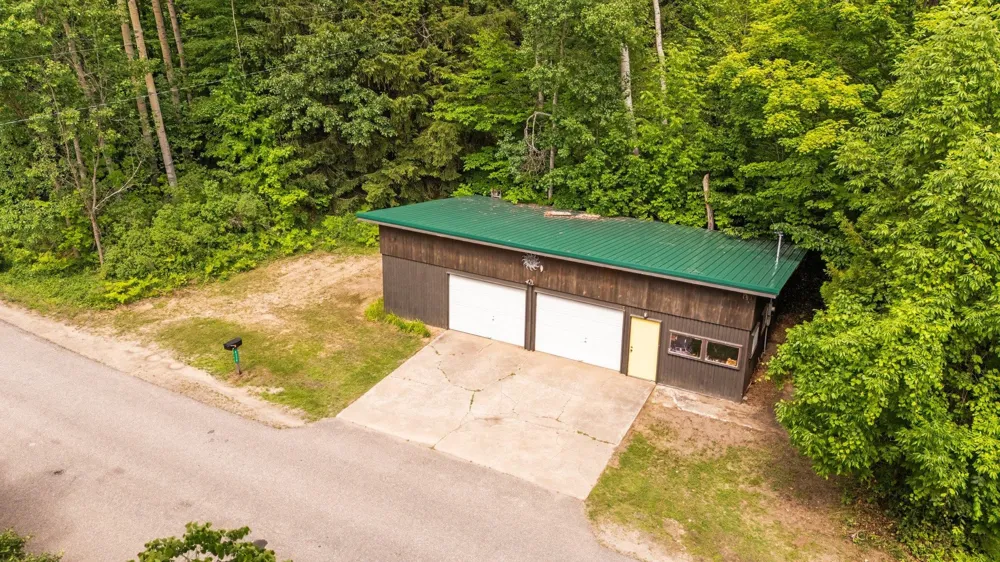 8370 Lake Of The Woods Road Custer Township, MI 49615