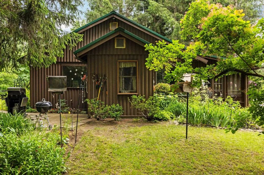 8370 Lake Of The Woods Road Custer Township, MI 49615
