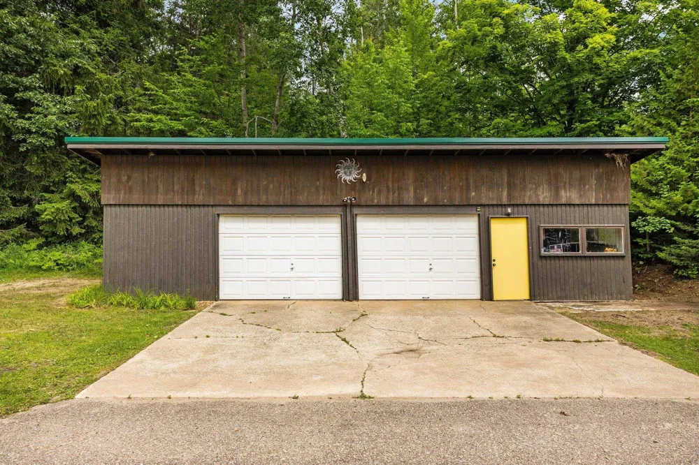 8370 Lake Of The Woods Road Custer Township, MI 49615
