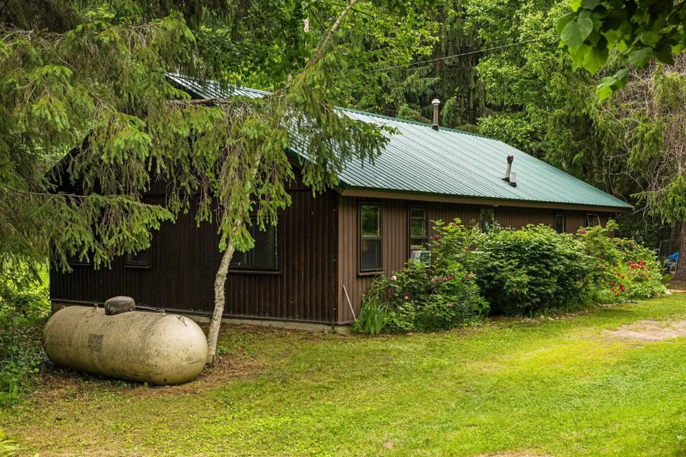 8370 Lake Of The Woods Road Custer Township, MI 49615