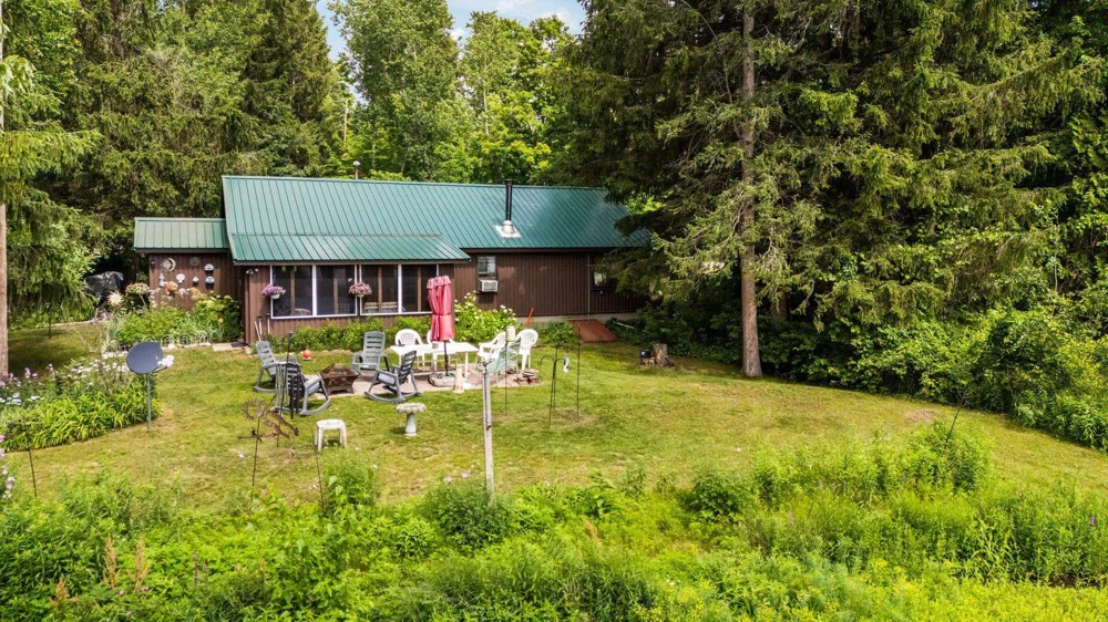 8370 Lake Of The Woods Road Custer Township, MI 49615