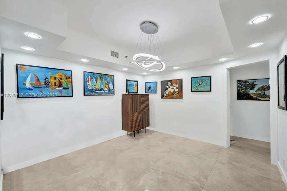 20281 E Country Club Dr #2209 Aventura, FL 33180