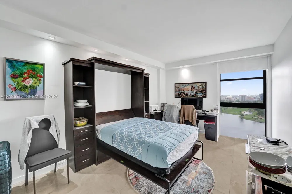 20281 E Country Club Dr #2209 Aventura, FL 33180