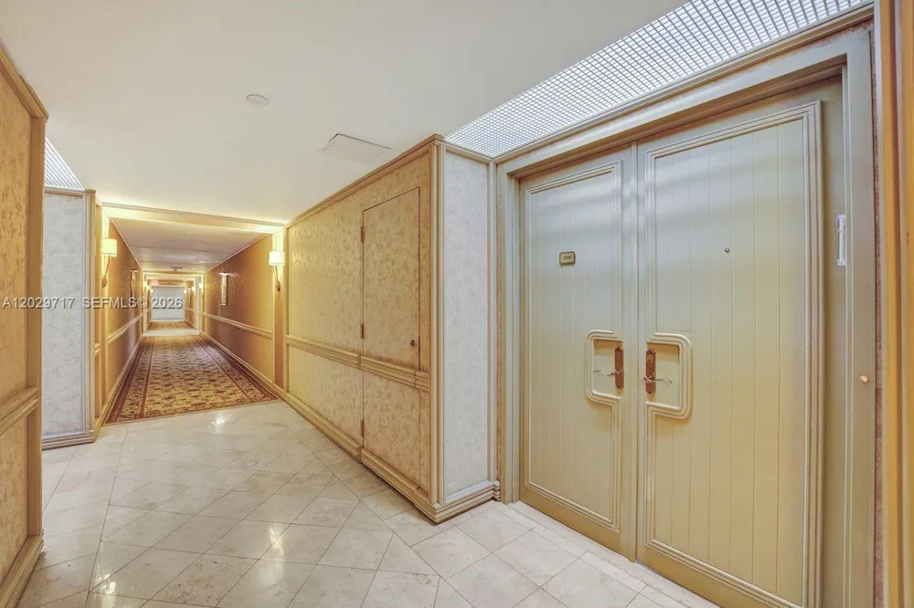 20281 E Country Club Dr #2209 Aventura, FL 33180