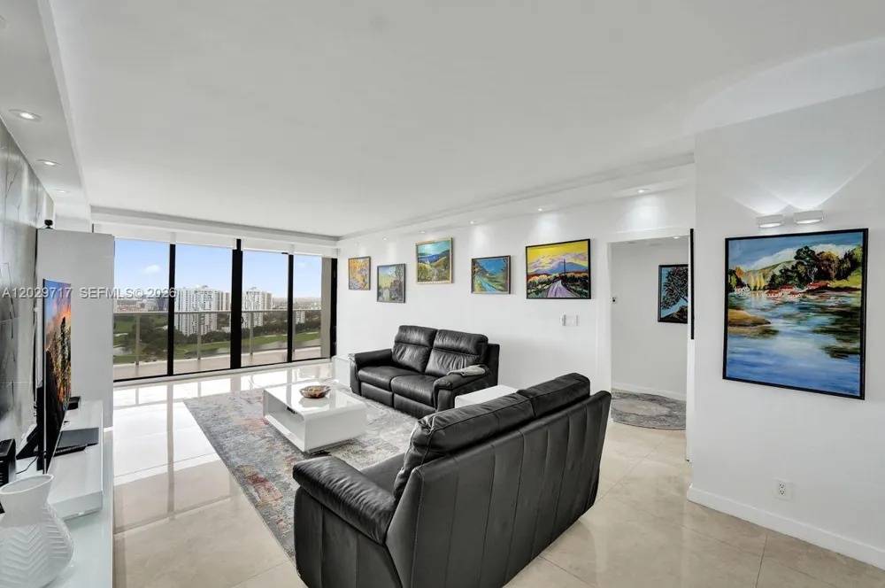 20281 E Country Club Dr #2209 Aventura, FL 33180