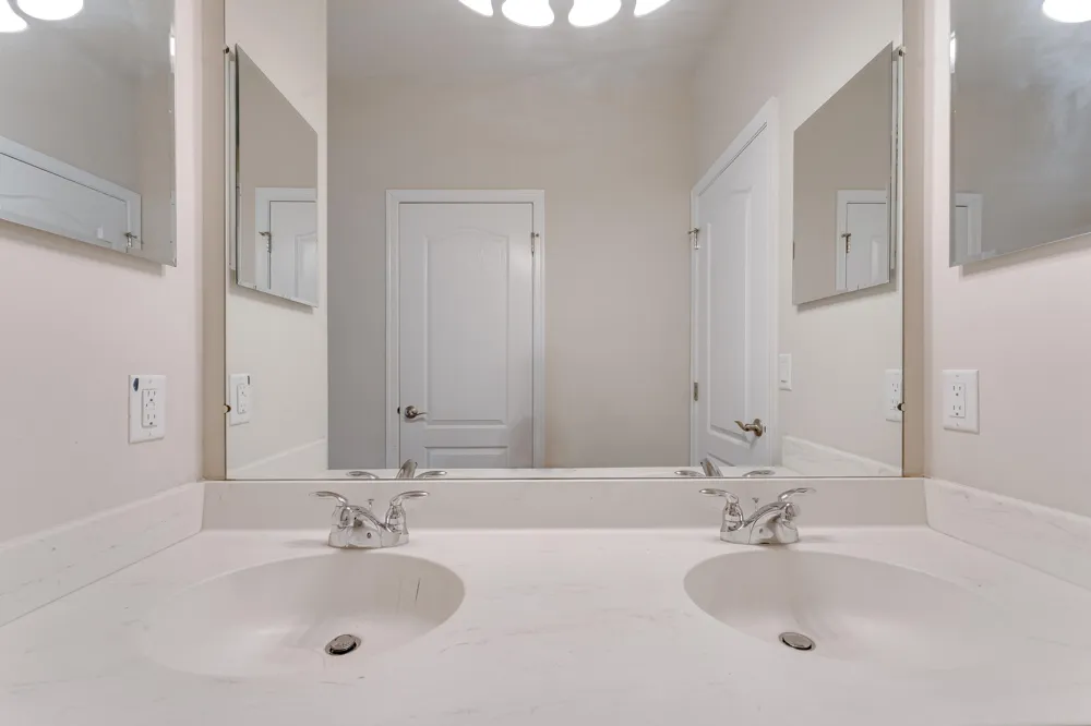 17486 Crestbrook Drive Northville Township, MI 48168