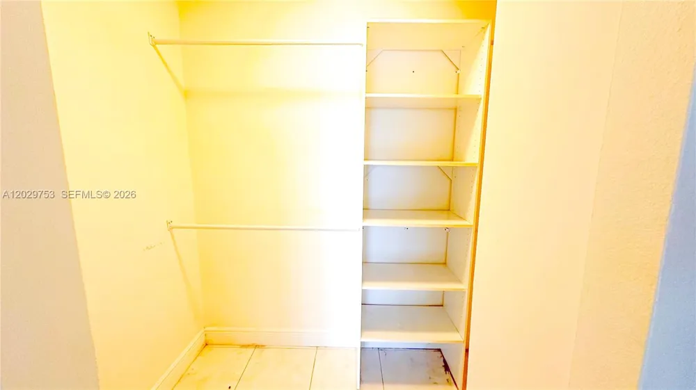 800 Parkview Dr #323 Hallandale Beach, FL 33009