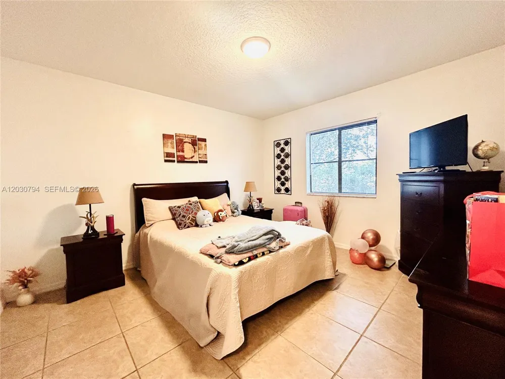 22801 SW 88th Pl #202 Cutler Bay, FL 33190