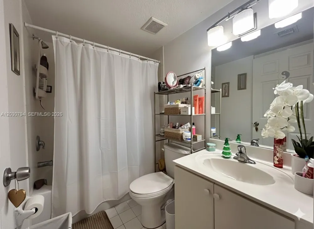 22801 SW 88th Pl #202 Cutler Bay, FL 33190