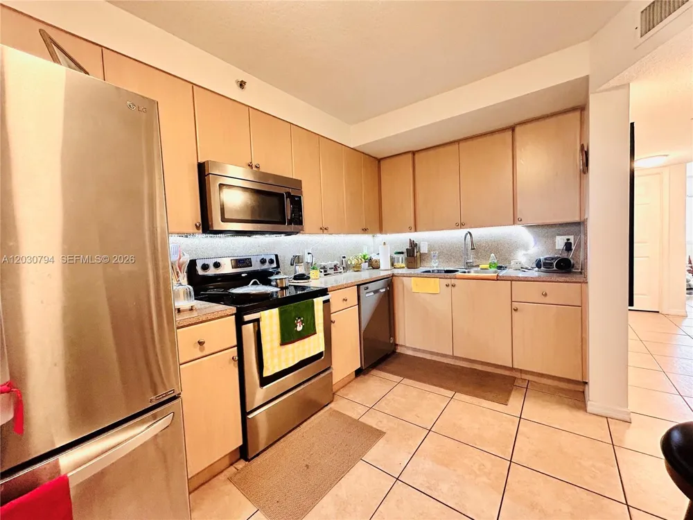 22801 SW 88th Pl #202 Cutler Bay, FL 33190