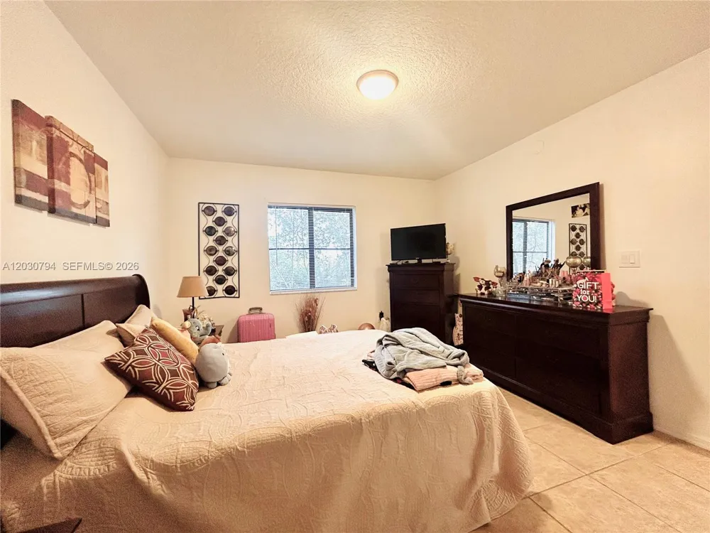 22801 SW 88th Pl #202 Cutler Bay, FL 33190
