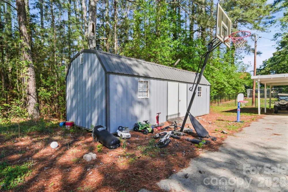 809 Elaine Drive Albemarle, NC 28001