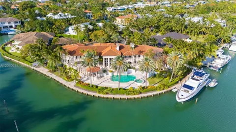 260 Cape Florida Dr