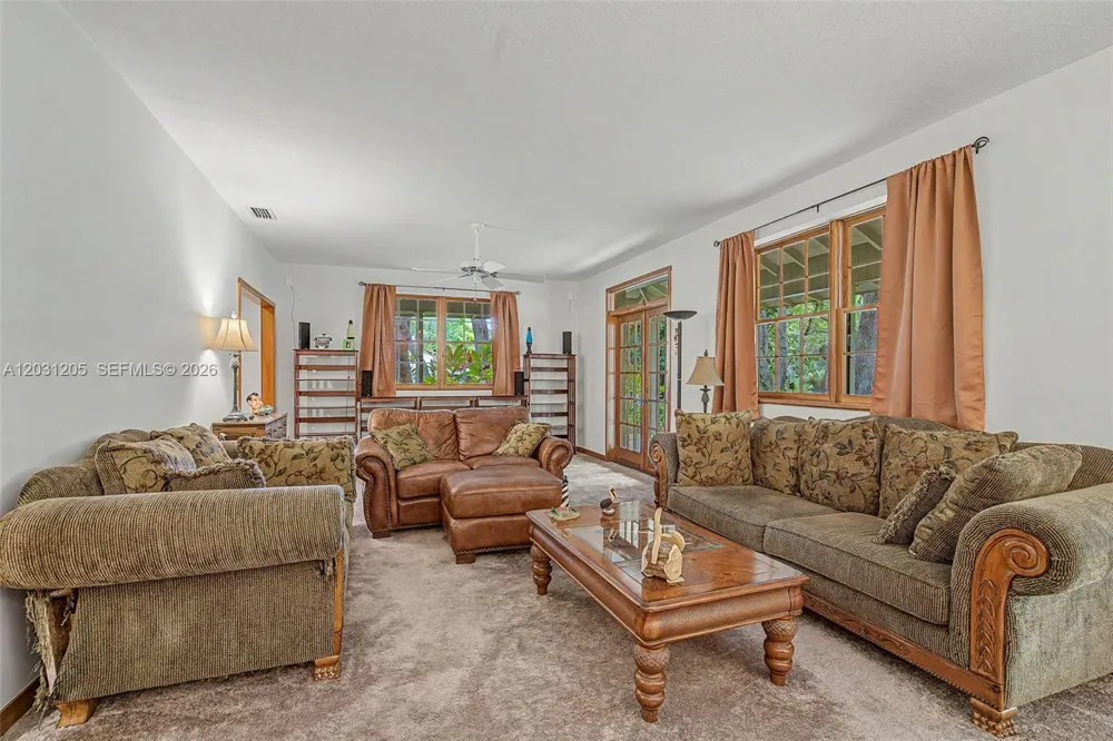 8200 SW 182nd St Palmetto Bay, FL 33157