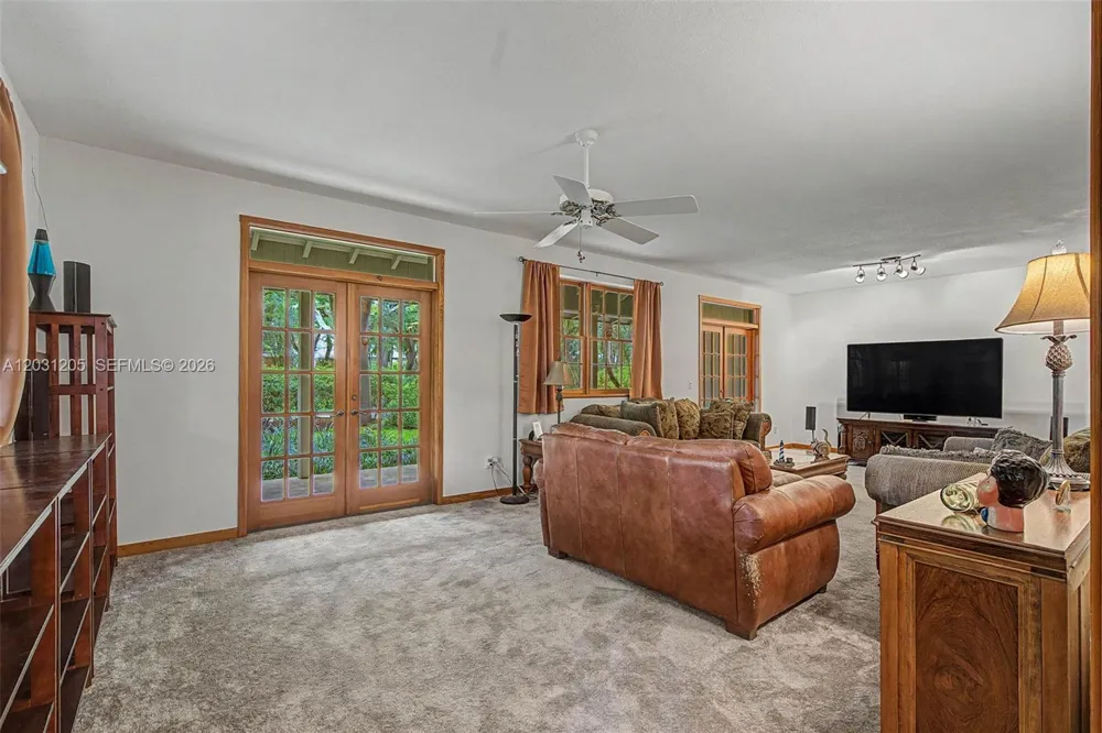 8200 SW 182nd St Palmetto Bay, FL 33157