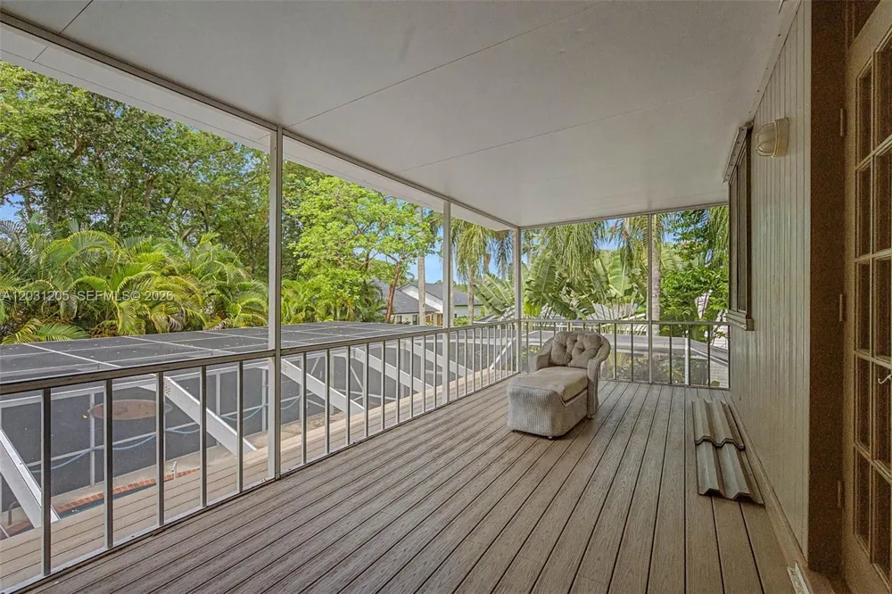 8200 SW 182nd St Palmetto Bay, FL 33157