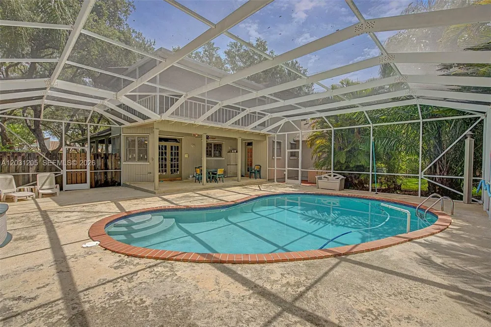 8200 SW 182nd St Palmetto Bay, FL 33157