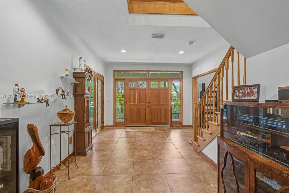8200 SW 182nd St Palmetto Bay, FL 33157