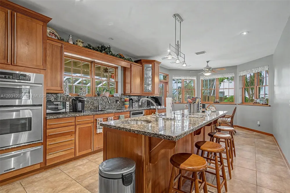 8200 SW 182nd St Palmetto Bay, FL 33157