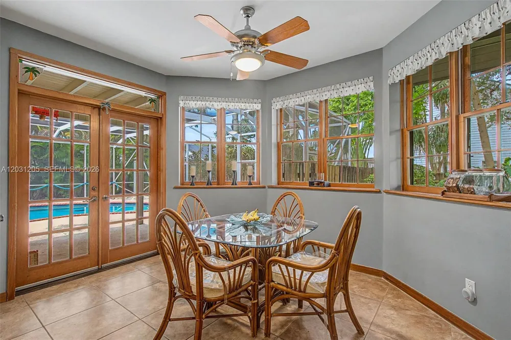 8200 SW 182nd St Palmetto Bay, FL 33157