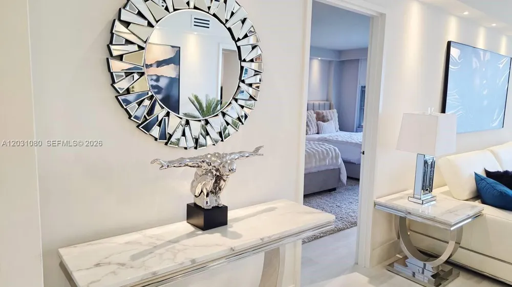 5151 Collins Ave #726 Miami Beach, FL 33140