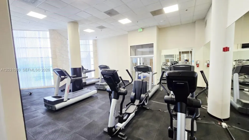5151 Collins Ave #726 Miami Beach, FL 33140