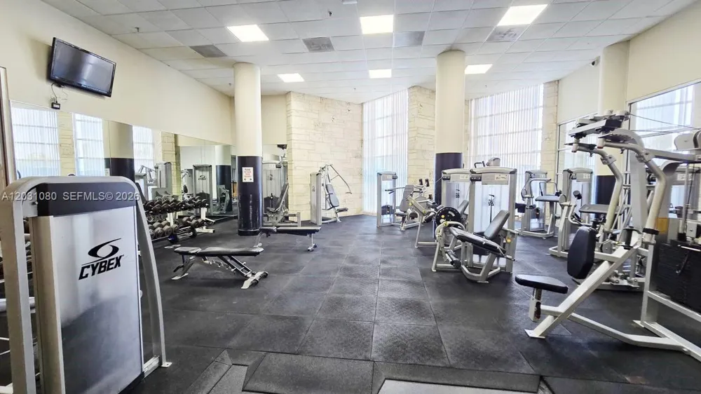 5151 Collins Ave #726 Miami Beach, FL 33140