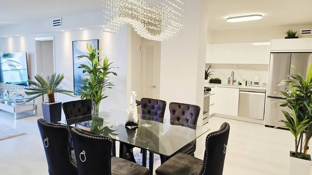 5151 Collins Ave #726 Miami Beach, FL 33140