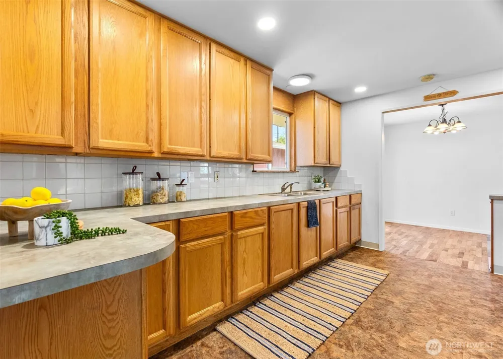 220 Grand Army Westport, WA 98595
