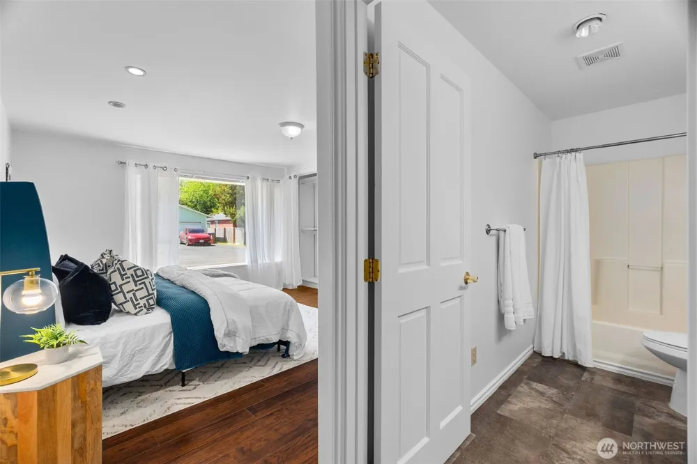 220 Grand Army Westport, WA 98595