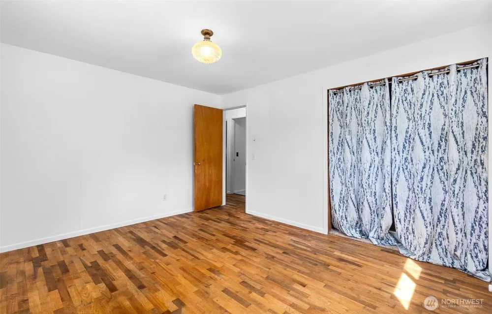 220 Grand Army Westport, WA 98595