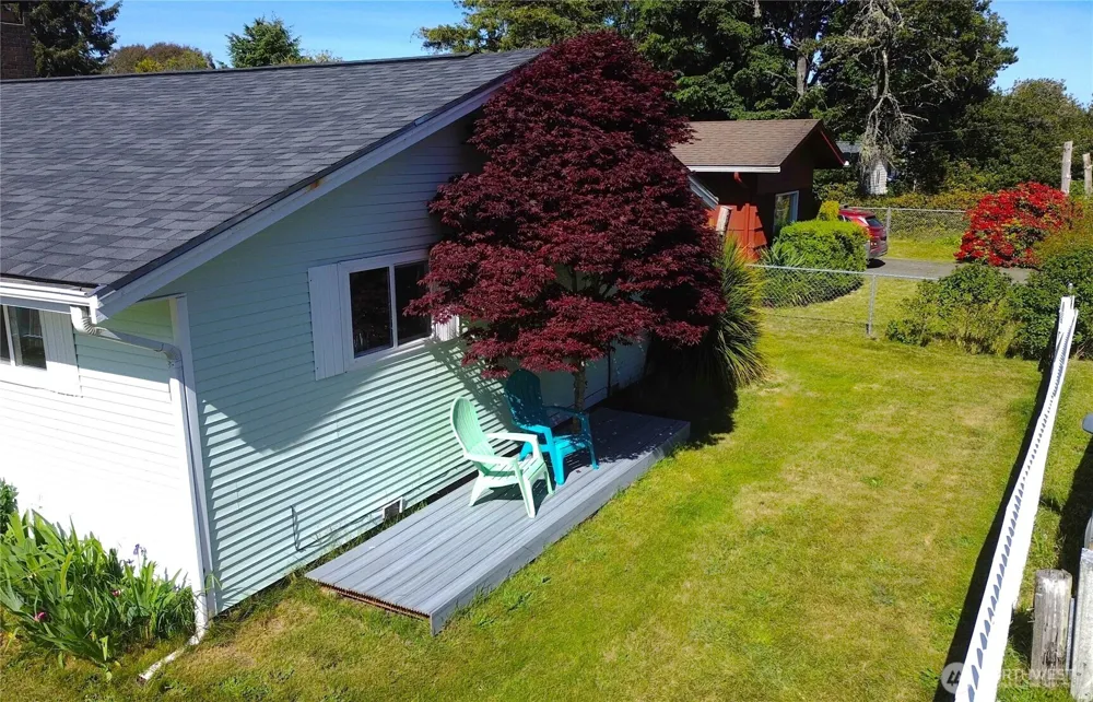 220 Grand Army Westport, WA 98595