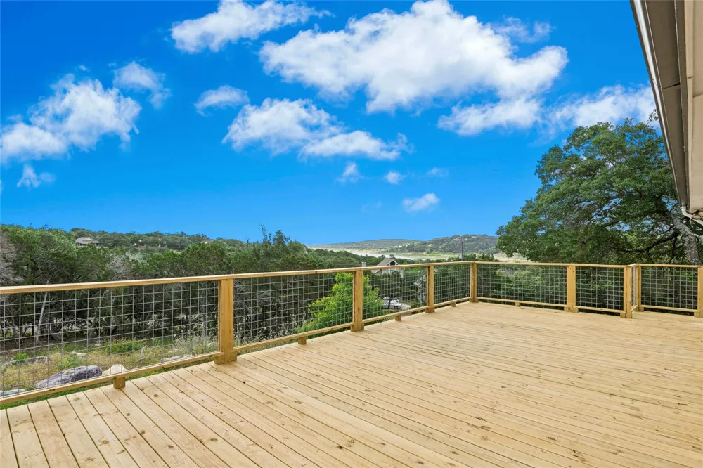 1562 Windmere Canyon Lake, TX 78133