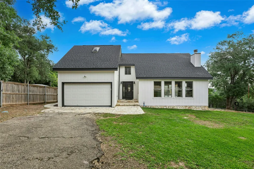 1562 Windmere Canyon Lake, TX 78133