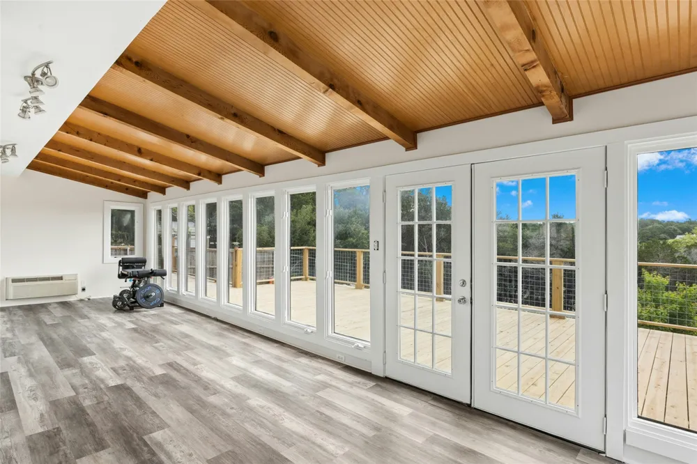 1562 Windmere Canyon Lake, TX 78133
