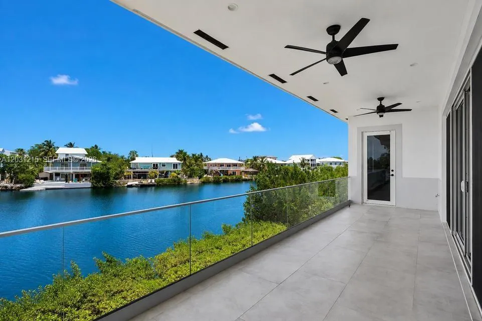 38 Bounty Ln Key Largo, FL 33037