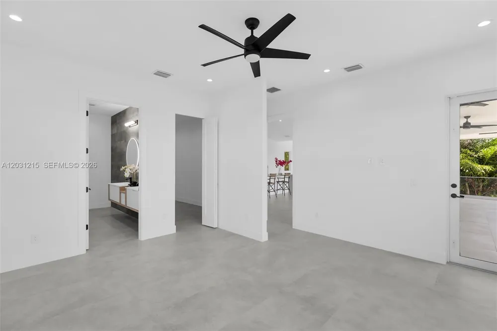 38 Bounty Ln Key Largo, FL 33037