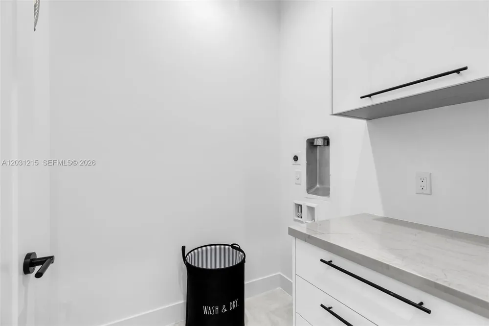 38 Bounty Ln Key Largo, FL 33037