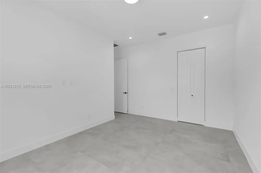 38 Bounty Ln Key Largo, FL 33037