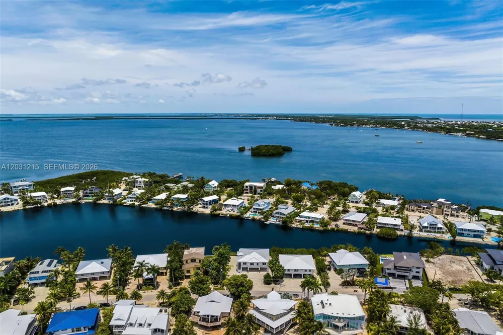 38 Bounty Ln Key Largo, FL 33037